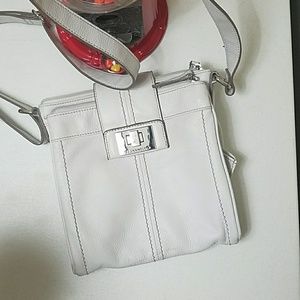 Tingnanello white purse